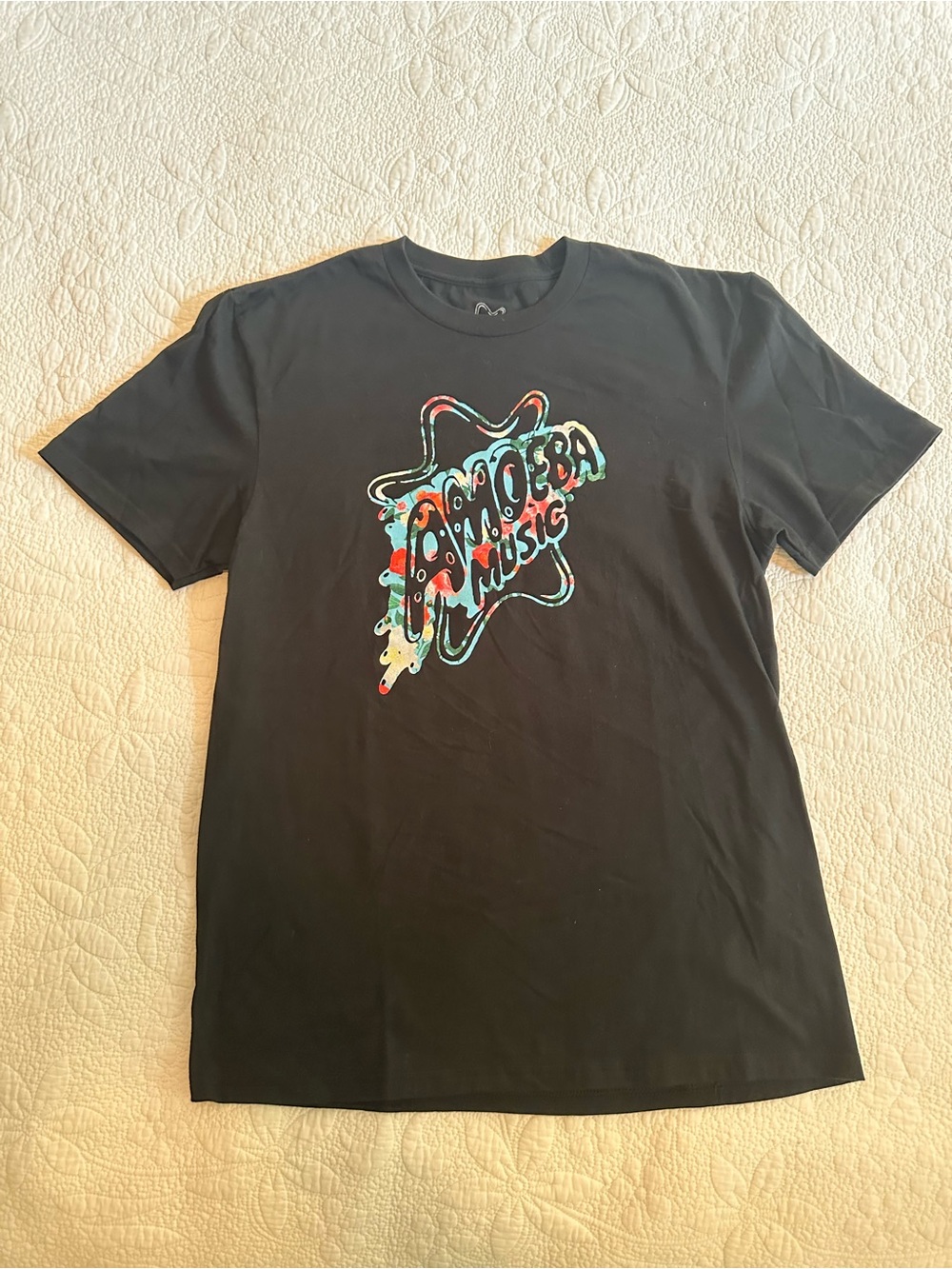 Amoeba Music Black Short-Sleeve Graphic Tee with Colorful Star Logo Size M